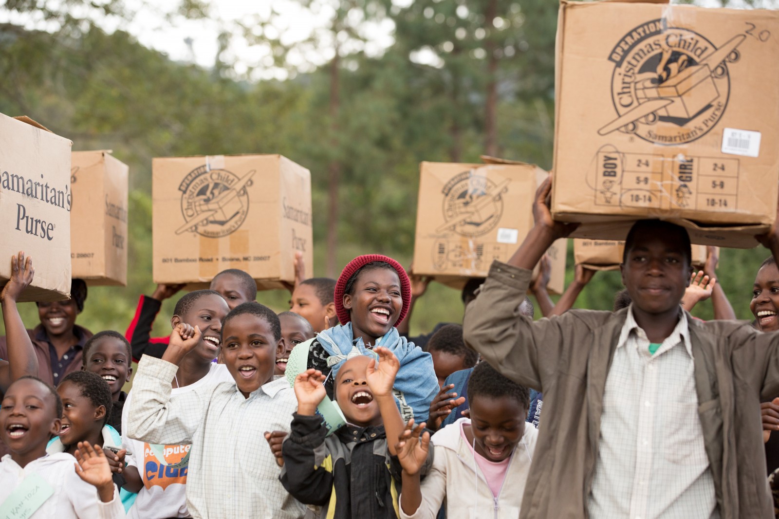 Using special tracking technology, participants can discover where in the world their gifts will be delivered to children in need. Boxes can be registered at samaritanspurse.org. (photo: Malawi)