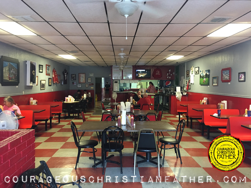 The Dixie Cafe in Downtown Corbin, KY (Inside Building) #DixieCafe #Corbin