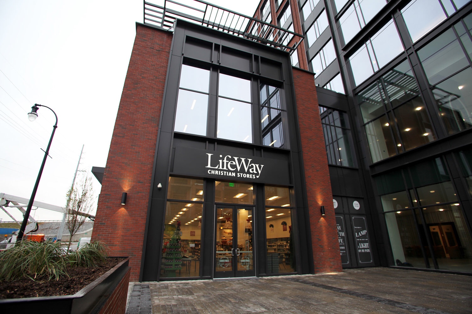 Some LifeWay Christian Stores are to close due to a decline in sales. The number of stores to close and the timing of those closures has not been announced. (Baptist Press photo)