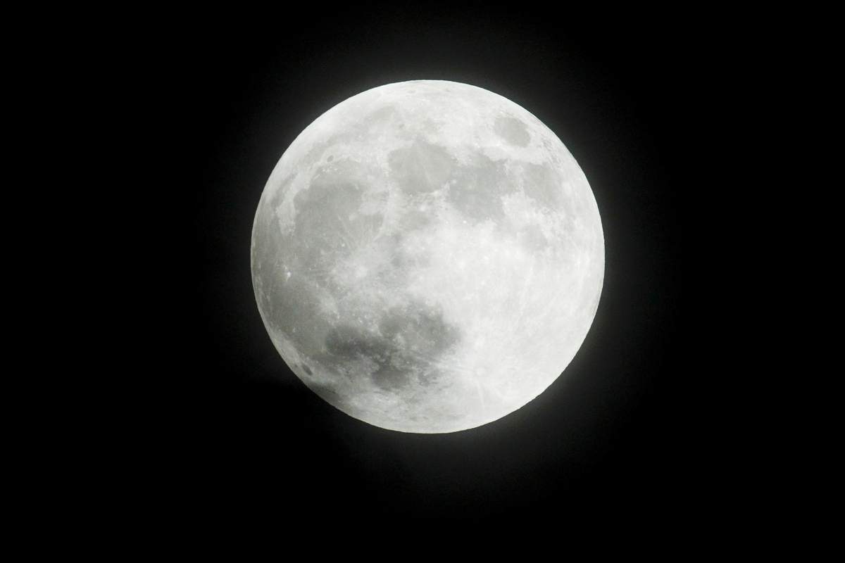 The Snow Moon - Supermoon - I have blogged about special moons like the Blood Moon and other Supermoons. This time, I am talking about this special bright full moon. #SnowMoon #SuperMoon