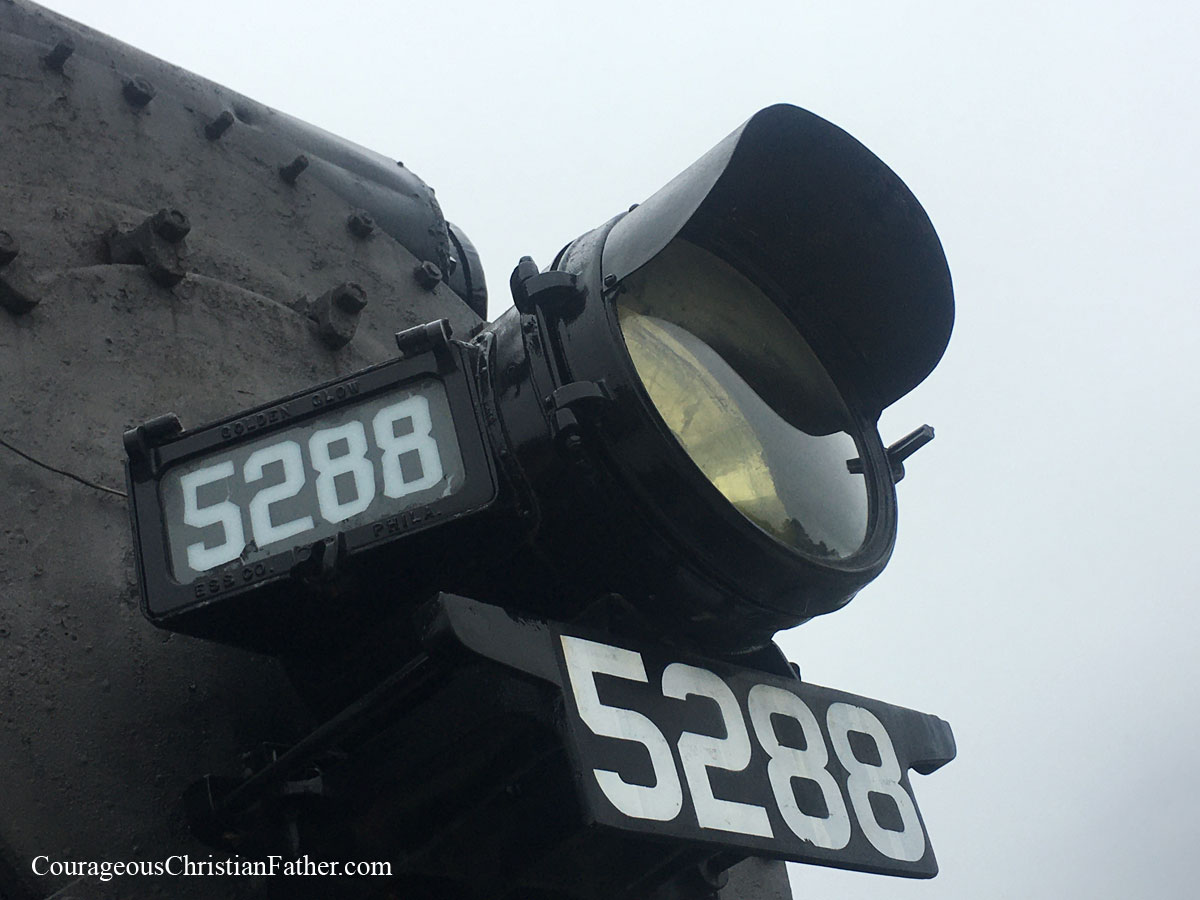 Missionary Ridge Train Ride - Tennessee Valley Railroad is this week's Travel Thursday. Get to see trains on display, including being able to go inside them. See how the telegraph and Morse Code, since this was a hub for telegrams. #MissionaryRidge #TVRail