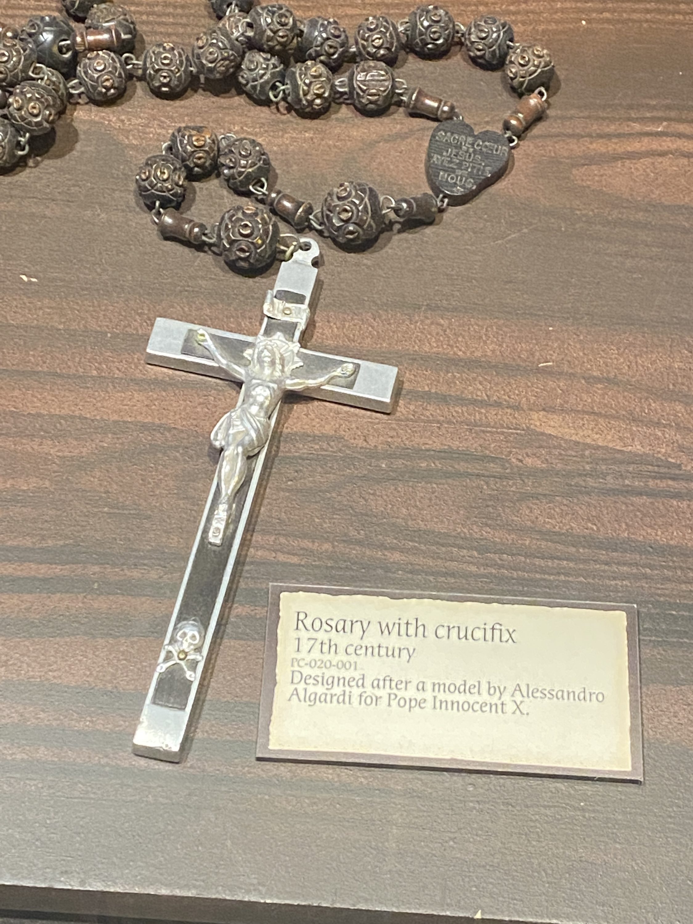 Pirates had some kind of faith upbringing - You can see pirates had to have some kind of faith, a Pirates Bible and a Pirates Rosary. Which shows possibly the Catholic faith. #Bible #Rosary #Pirates #PirateMuseum #bgbg2