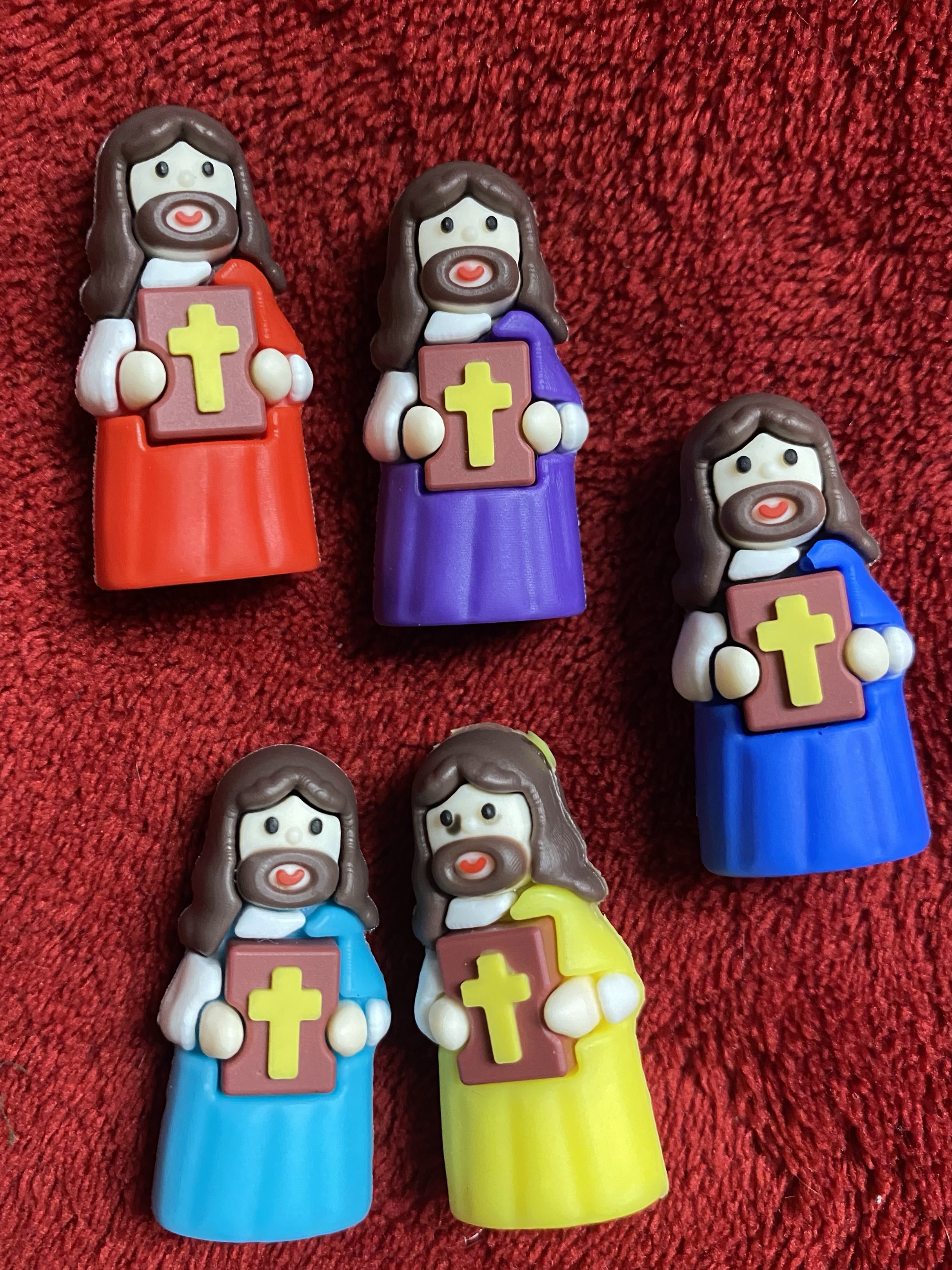 More of the other kinds of Little Jesus figurines. ​